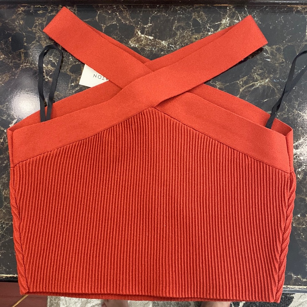 Babaton Sculpt Knit Criss Cross Cropped Tank
Ribbed Halter Top